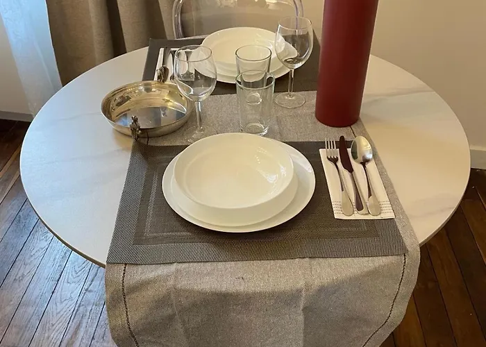 Independant - Centre-ville - Parking Prive